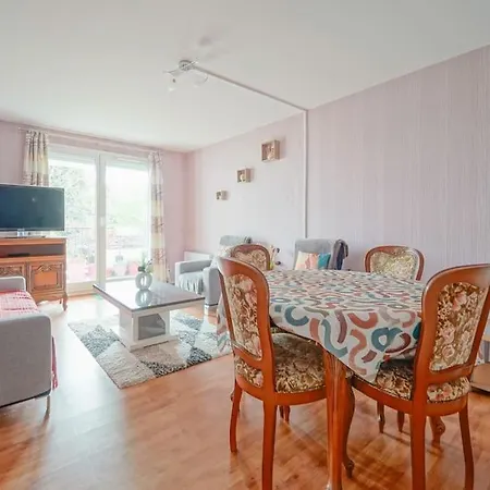 Apartmán Spacious 1br With Great Balcony Saint-Denis (Seine-Saint-Denis)